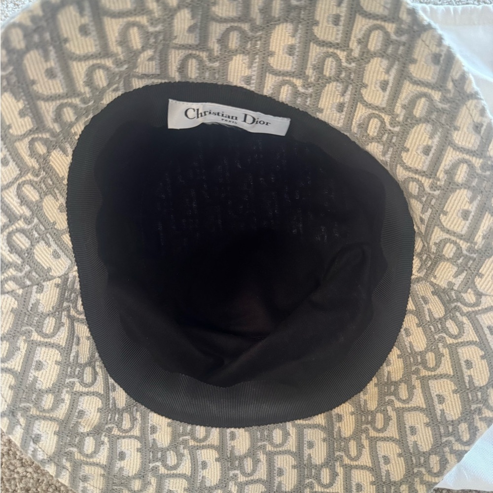 Dior Cream and Gray Monogram Bucket Hat - Picture 5 of 7